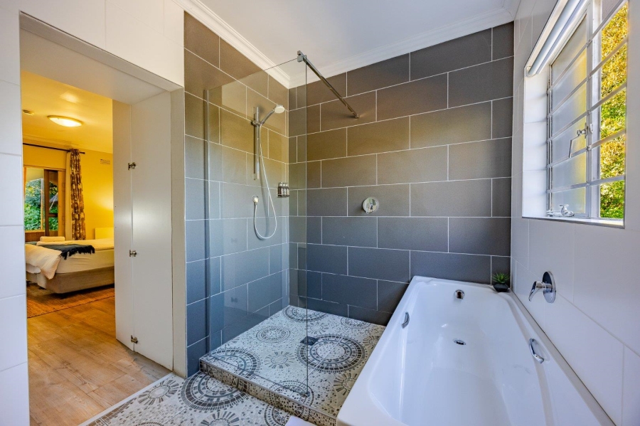 9 Bedroom Property for Sale in Durbanville Western Cape